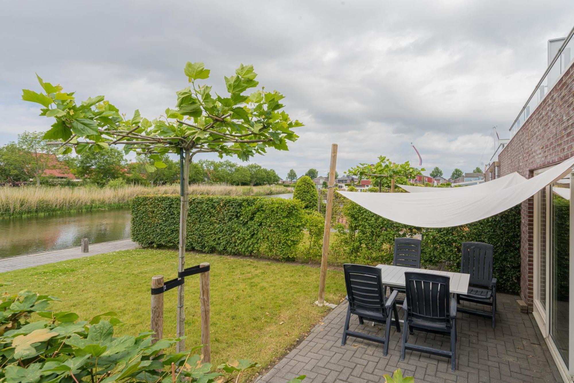 Nautic Rentals - Marinapark Oude-Tonge Exterior photo