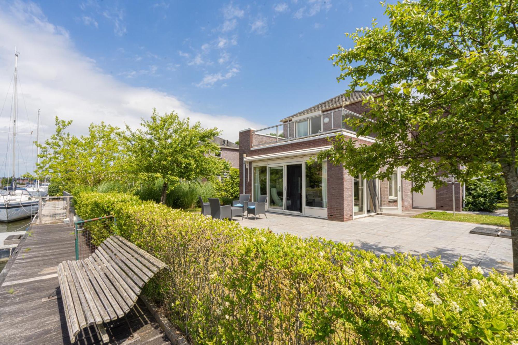 Nautic Rentals - Marinapark Oude-Tonge Exterior photo