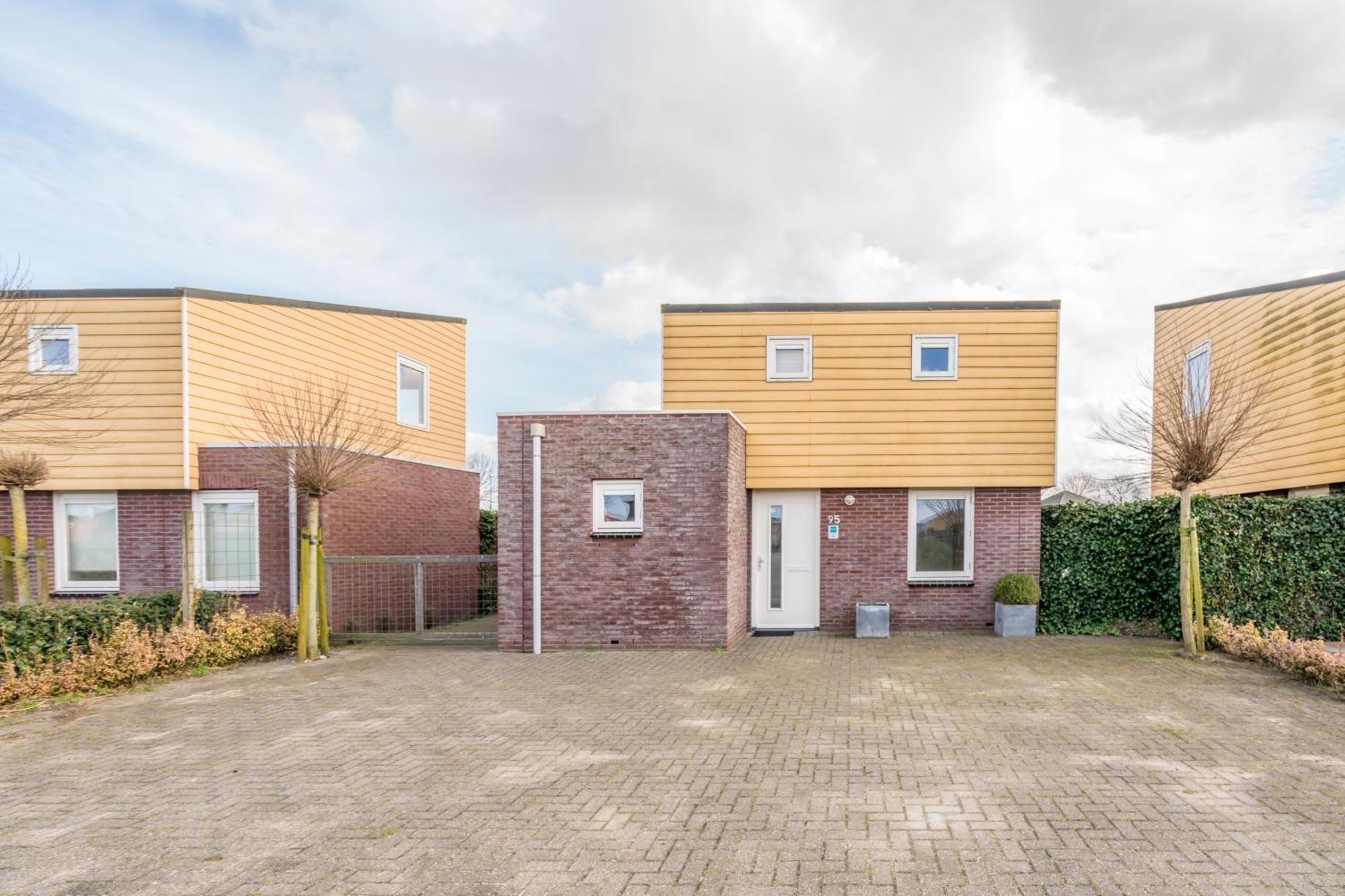 Nautic Rentals - Marinapark Oude-Tonge Exterior photo