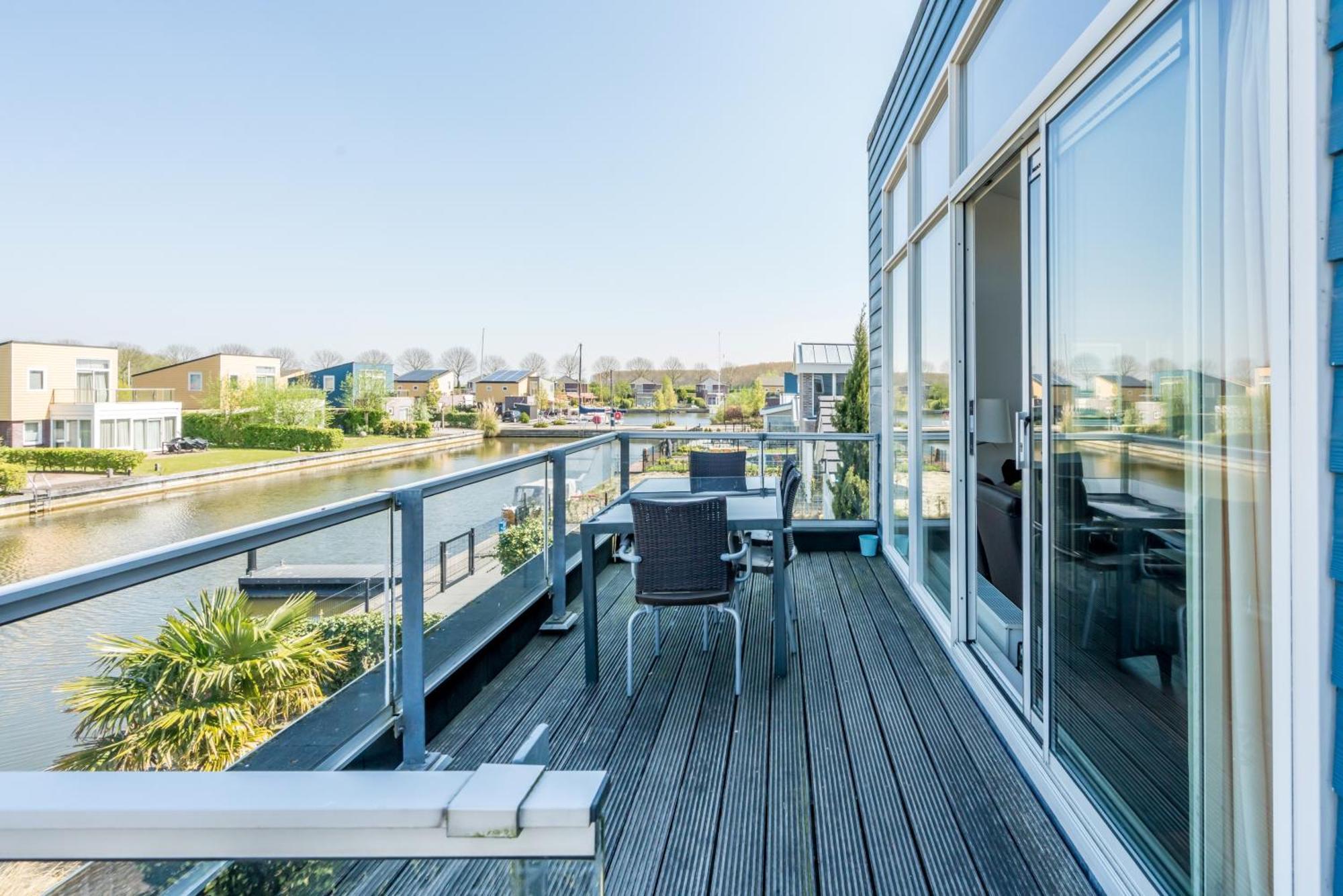 Nautic Rentals - Marinapark Oude-Tonge Exterior photo