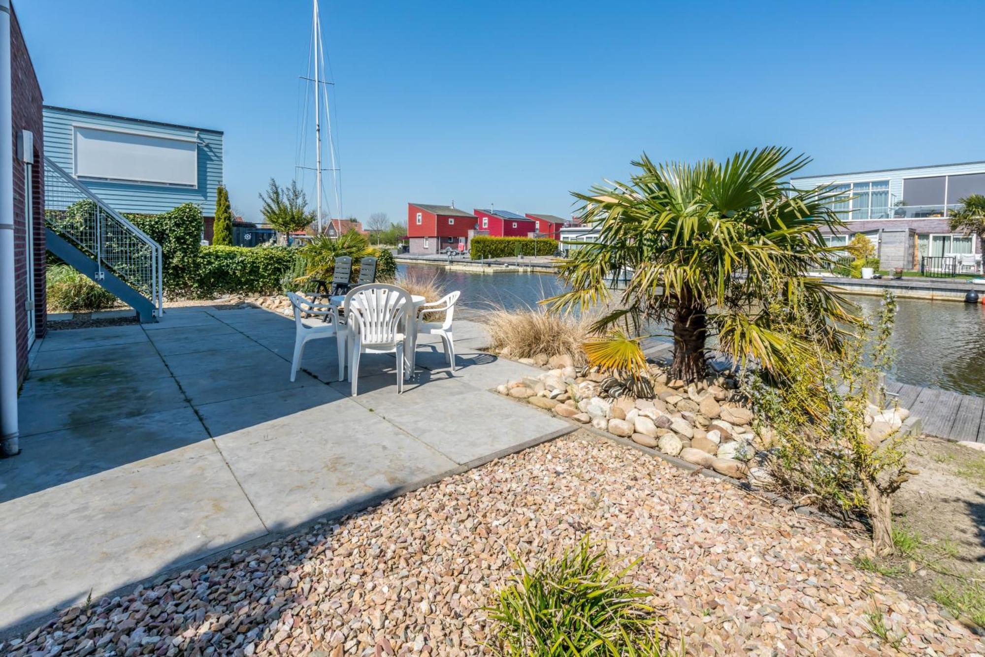 Nautic Rentals - Marinapark Oude-Tonge Exterior photo