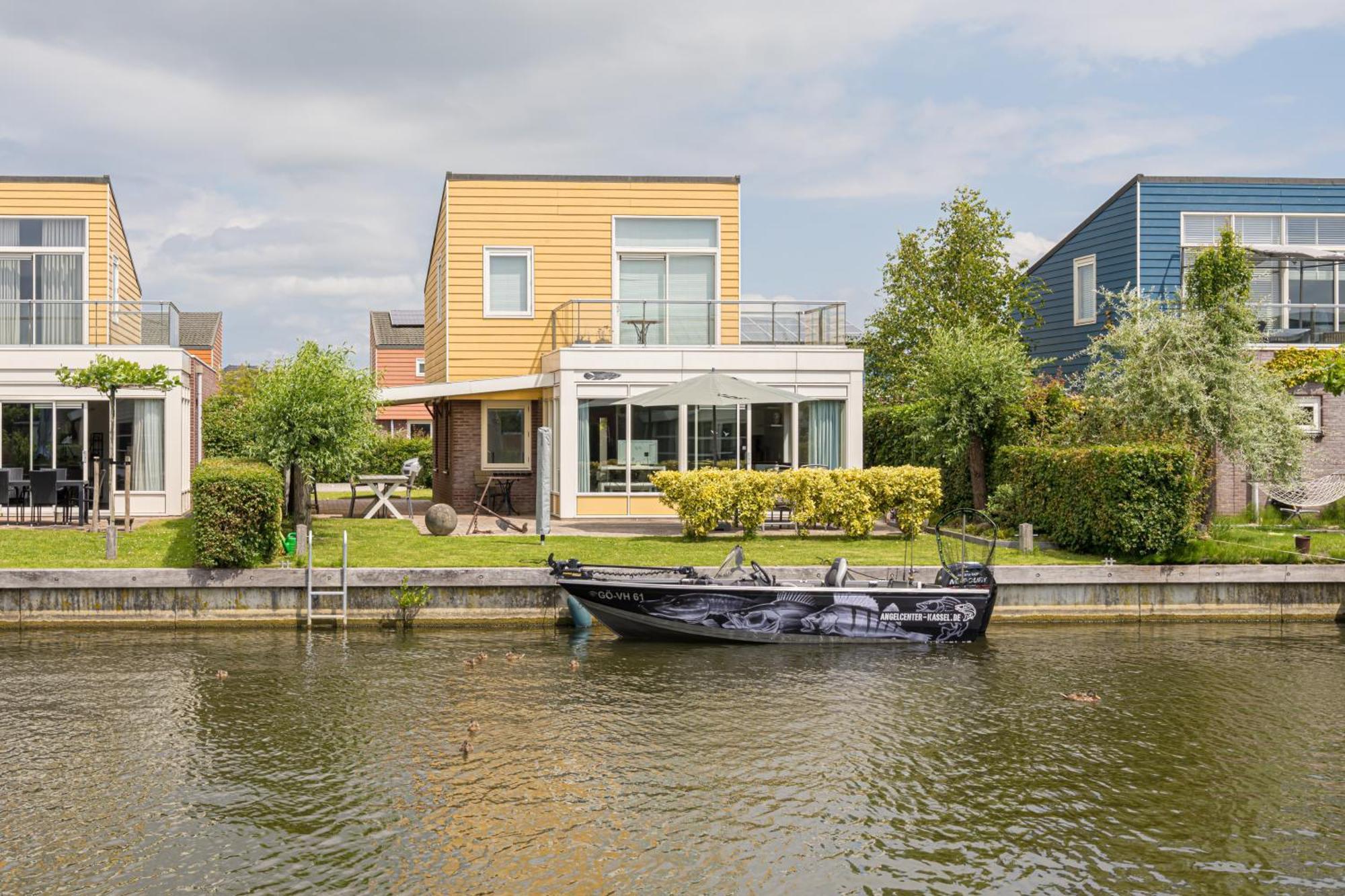 Nautic Rentals - Marinapark Oude-Tonge Exterior photo