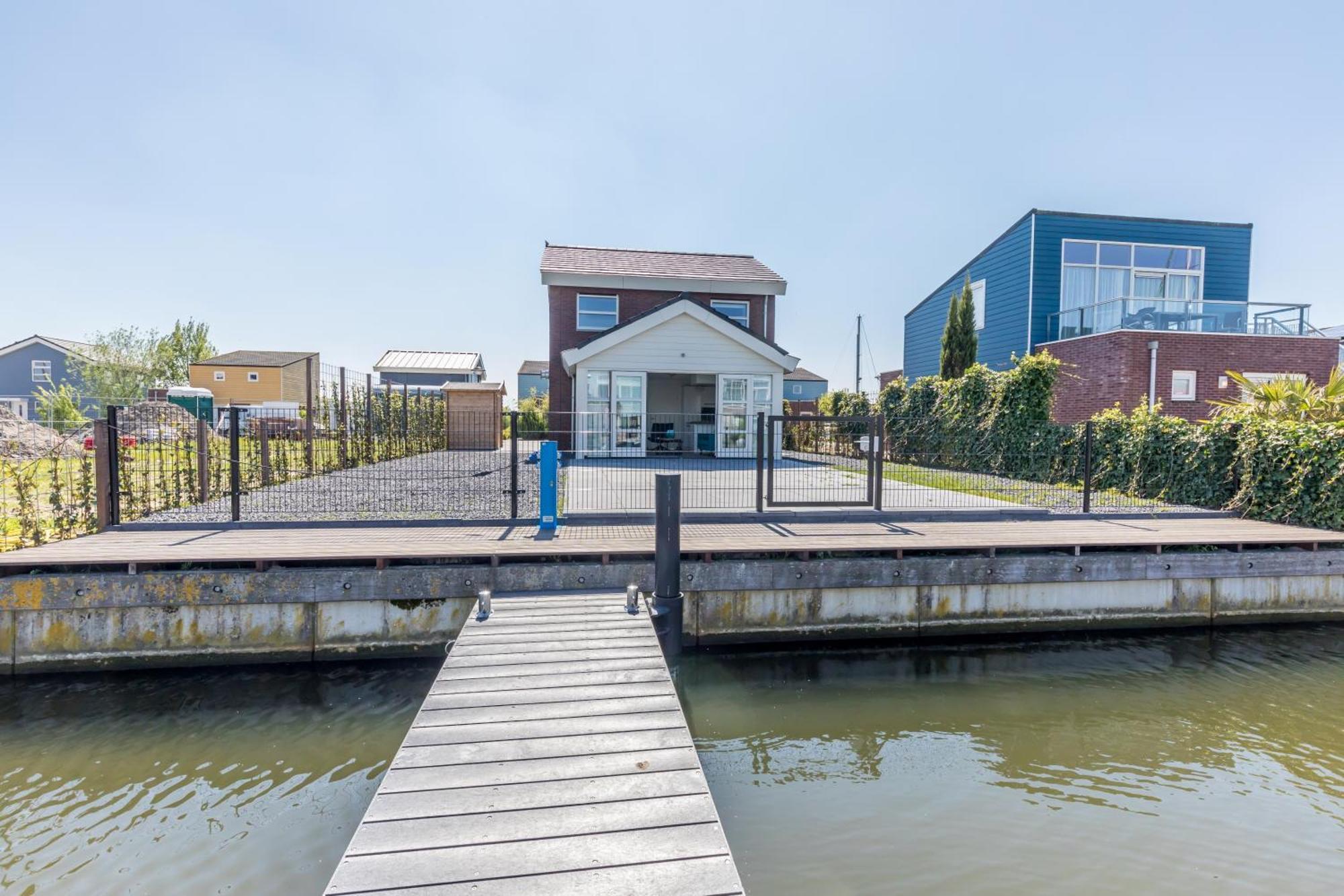 Nautic Rentals - Marinapark Oude-Tonge Exterior photo